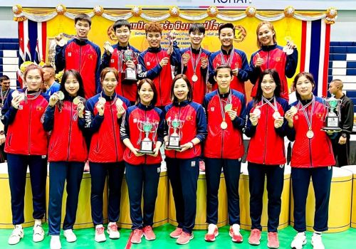 HUY CHƯƠNG VÀNG 4 NỮ ĐƯỢC VINH DANH TẠI TRUNG TÂM HUẤN LUYỆN THỂ THAO QUỐC GIA HÀ NỘI